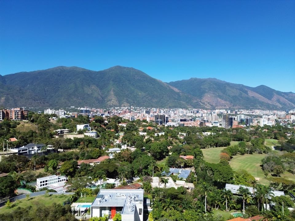 Terreno en Valle Arriba, Caracas - 1