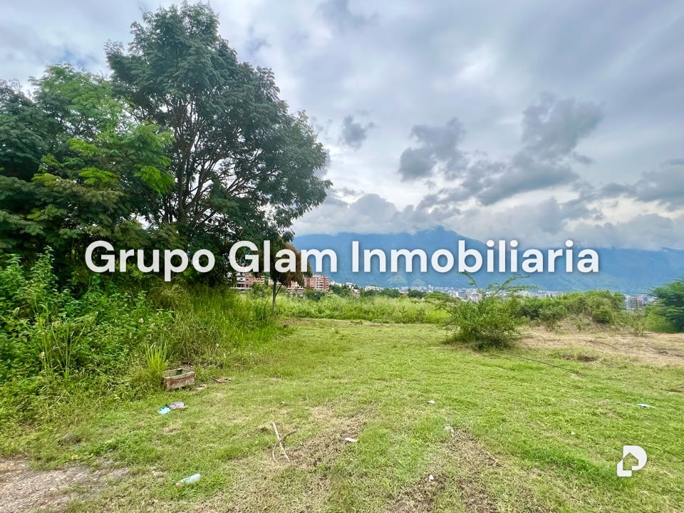 Terreno en Valle Arriba, Caracas – 12
