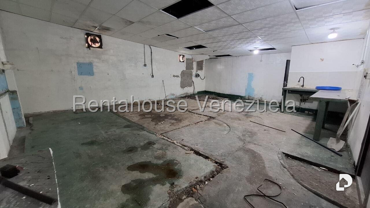 Local comercial en Los Ruices, Caracas – 12