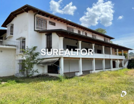 Casa en Cerro Verde, Caracas – 1