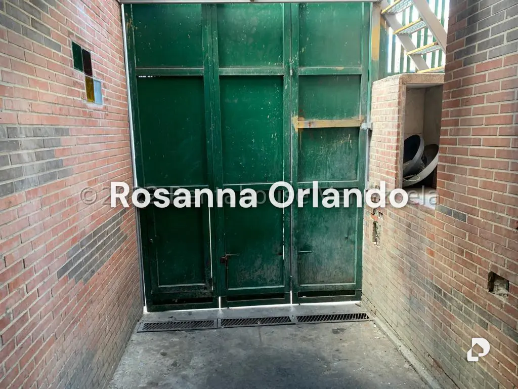 Edificio en Los Rosales, Caracas – 26