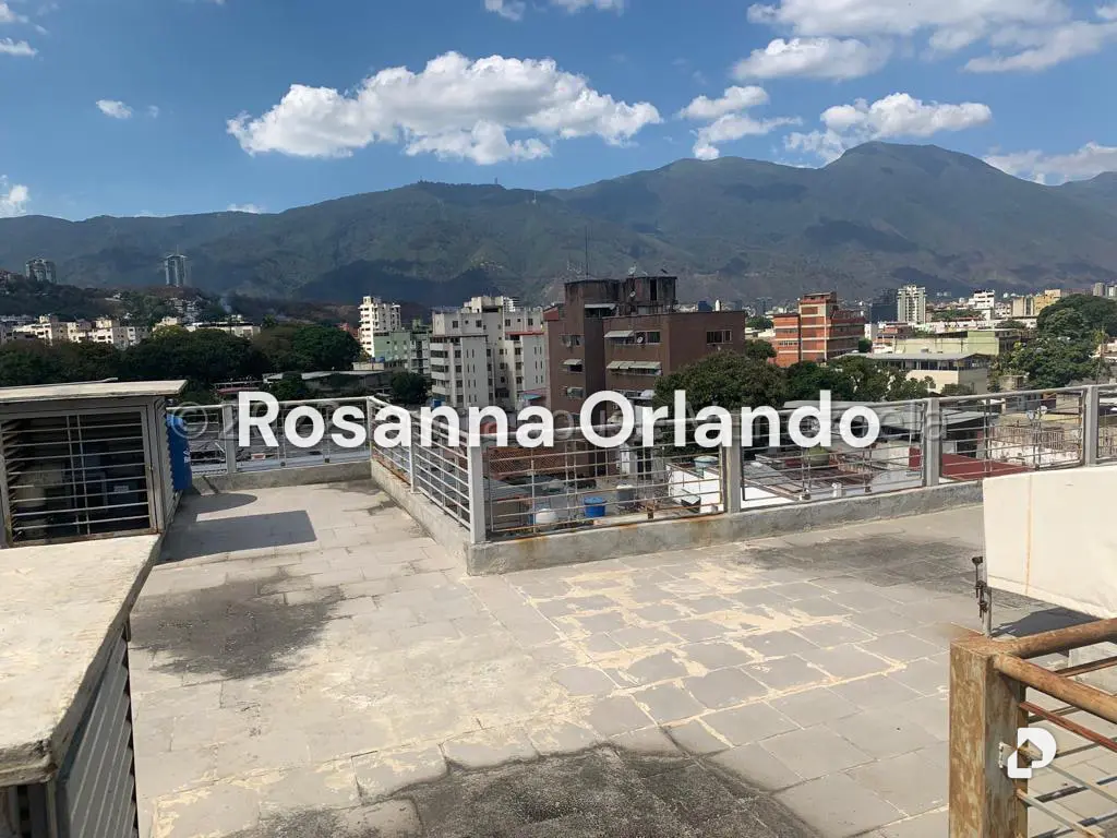 Edificio en Los Rosales, Caracas – 22