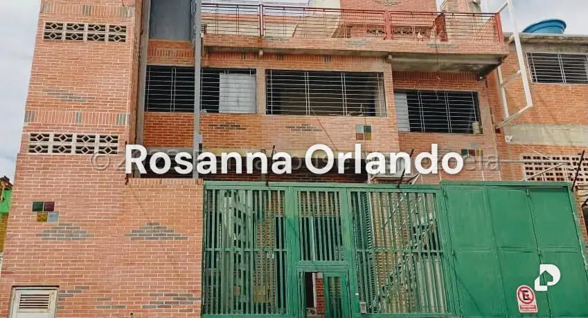 Edificio en Los Rosales, Caracas – 1