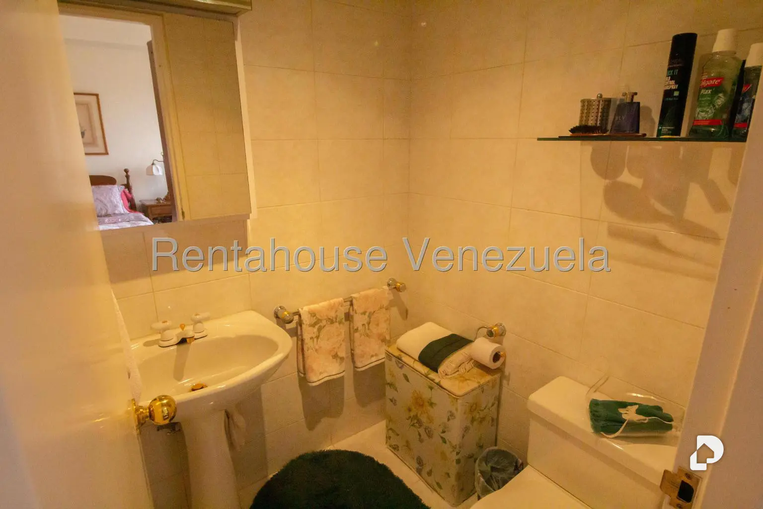 Apartamento en Lomas de La Lagunita, Caracas – 18