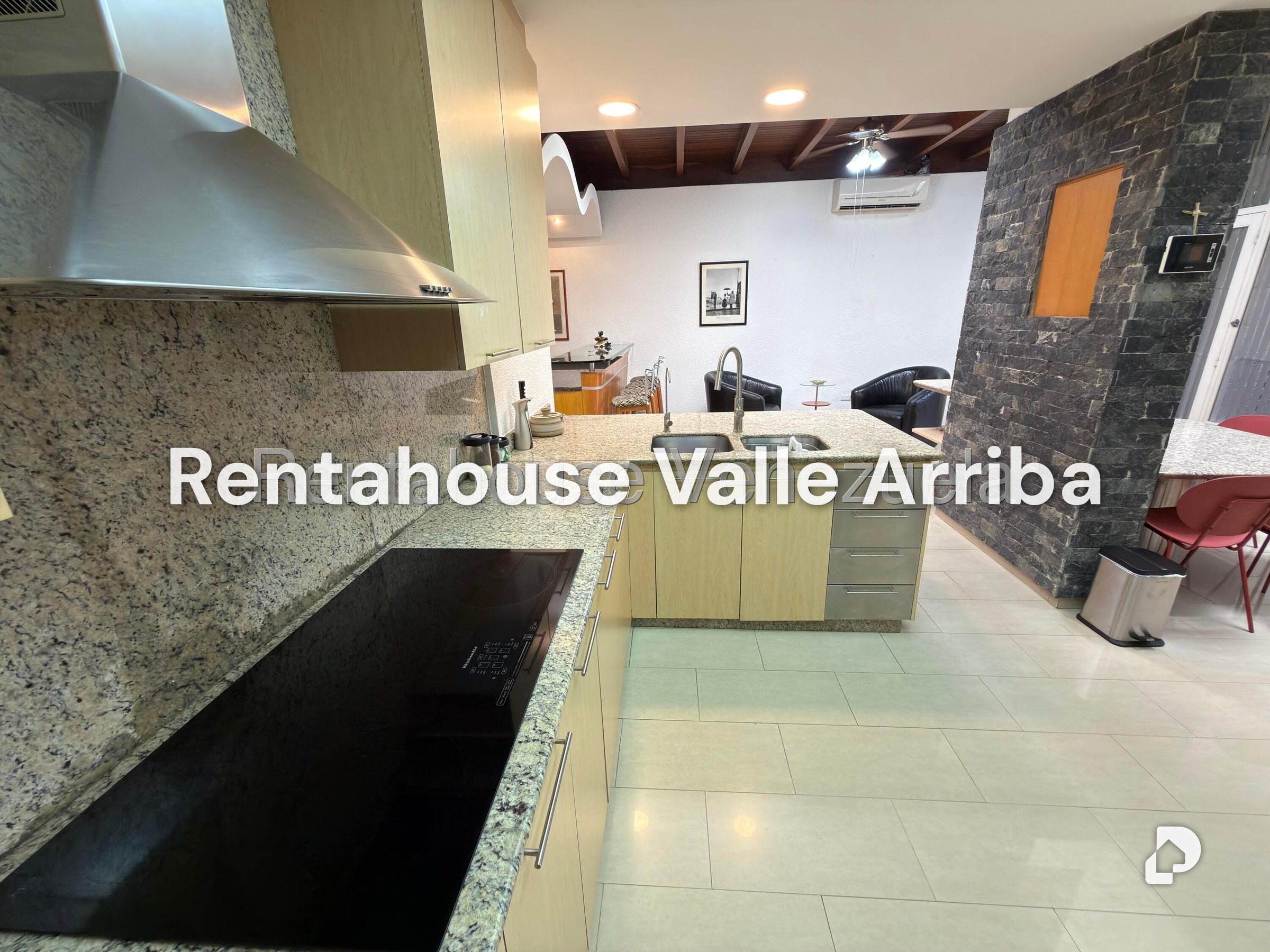 Casa en Alto Prado, Caracas – 14