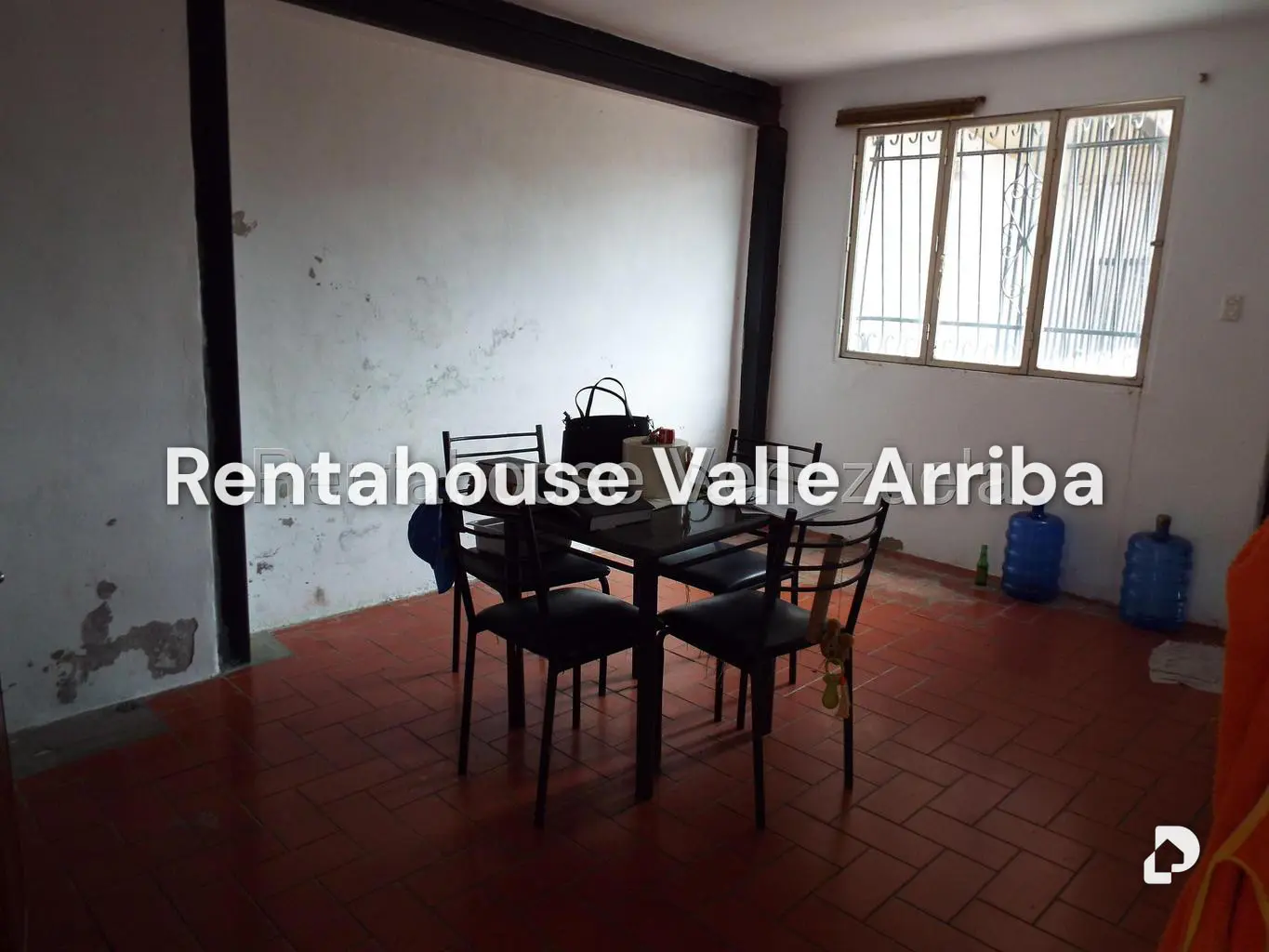 Casa en Lomas De La Trinidad, Caracas – 30