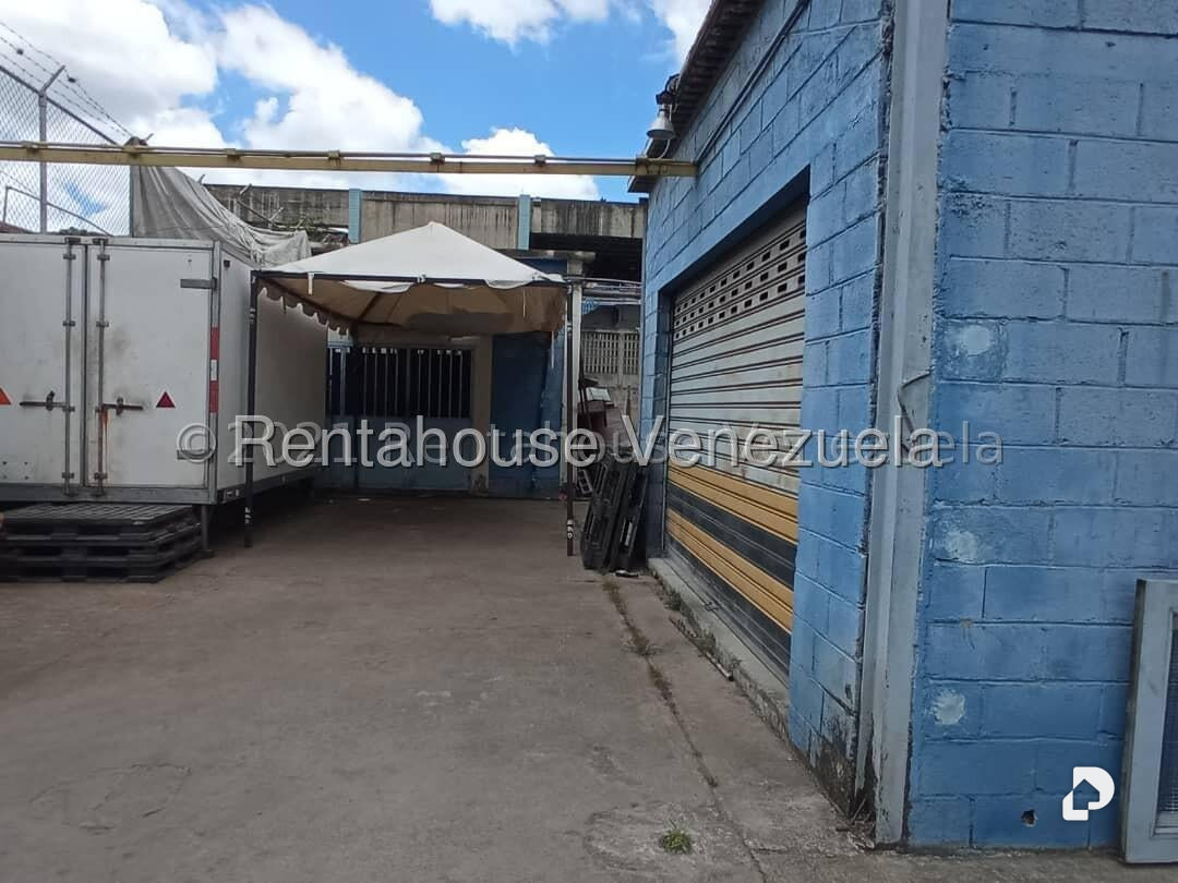 Warehouse in Antímano, Caracas – 2