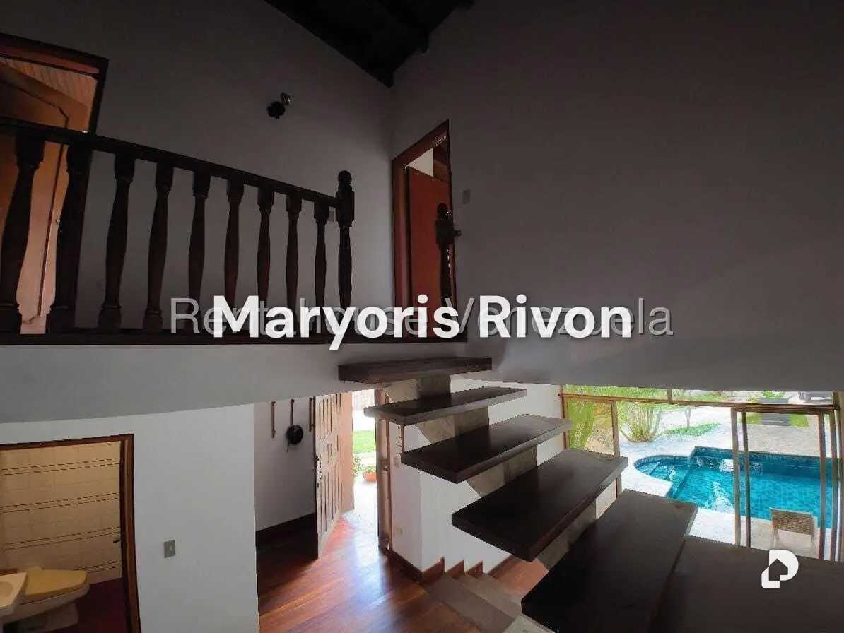 Casa en Oripoto, Caracas – 23