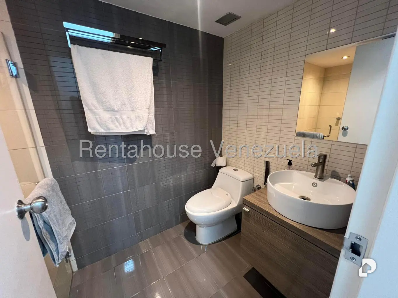 Apartamento en San Bernardino, Caracas – 16