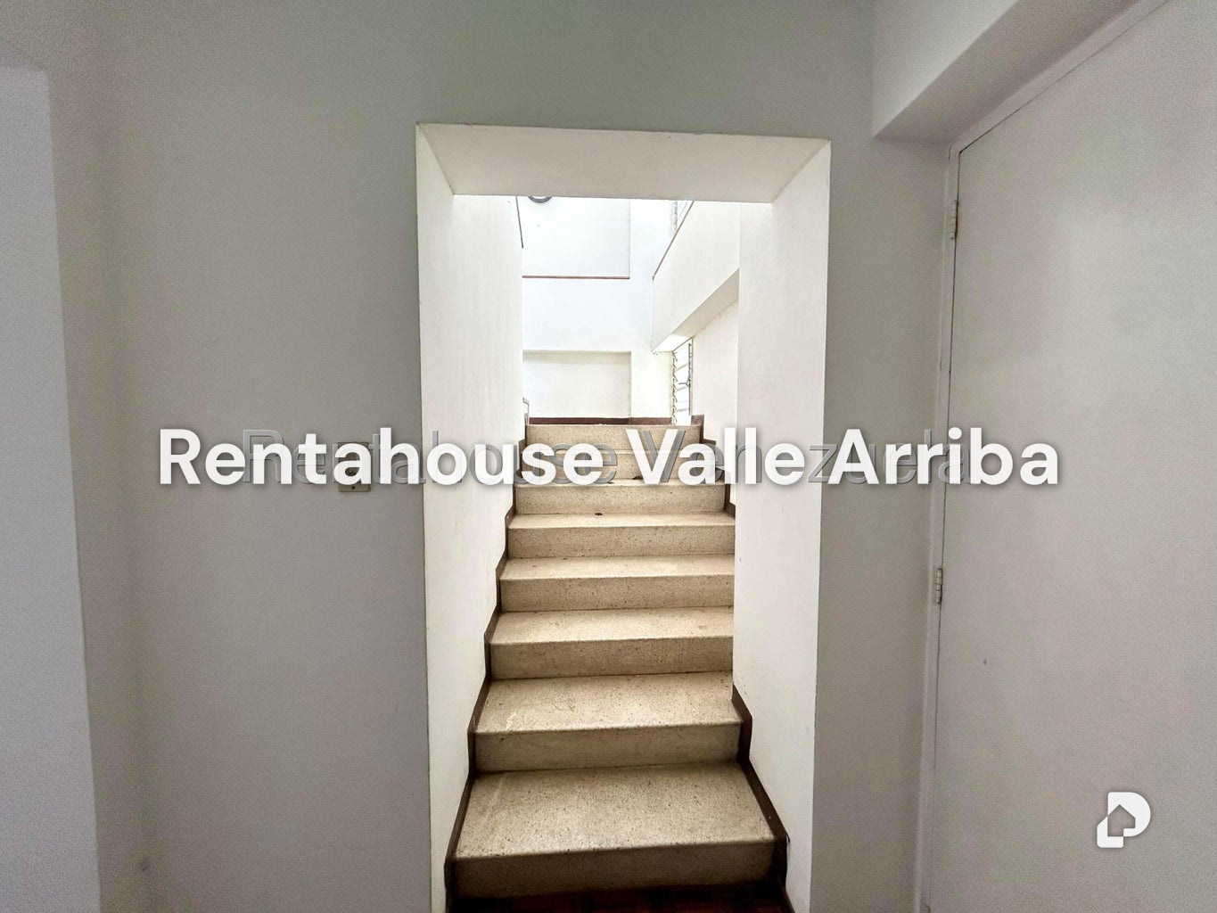 Apartamento en La Urbina, Caracas – 24