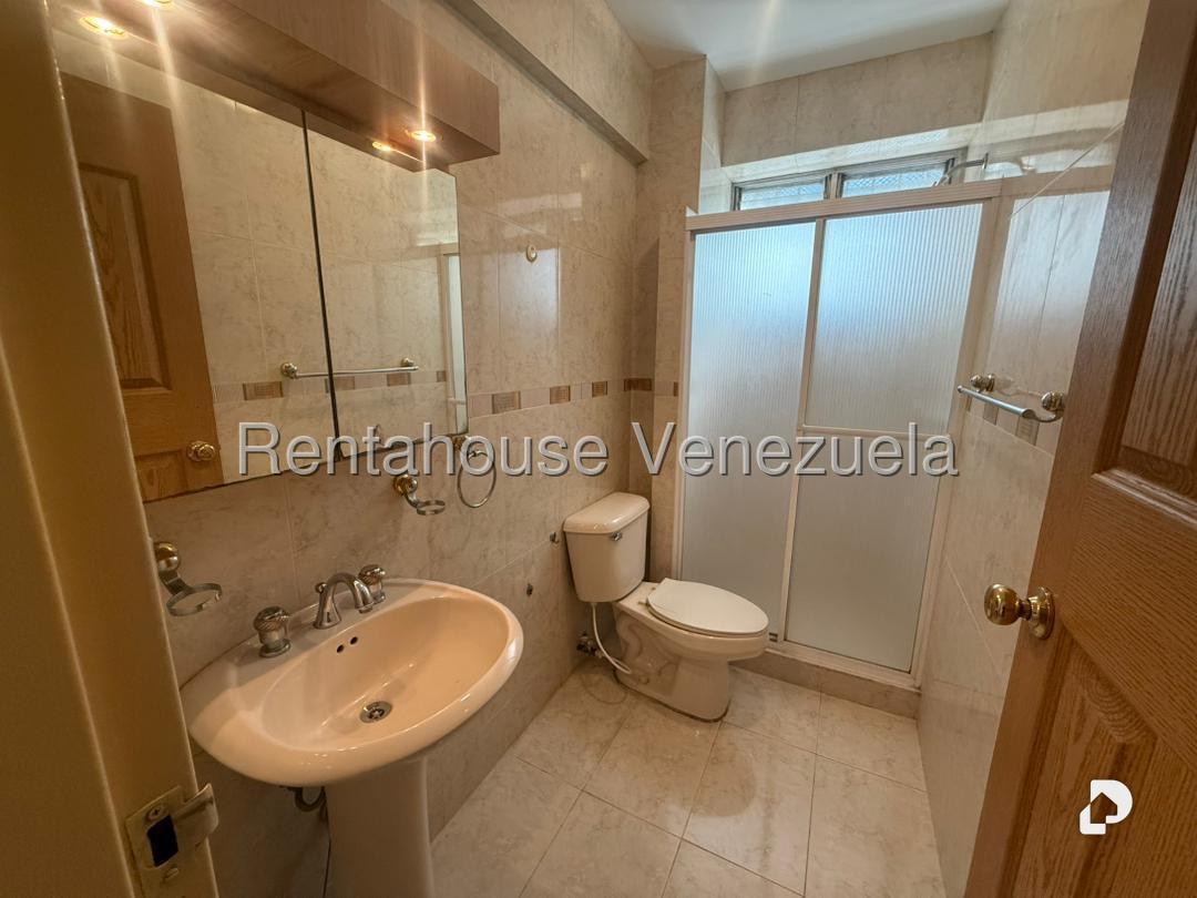 Apartamento en Bello Monte, Caracas – 10