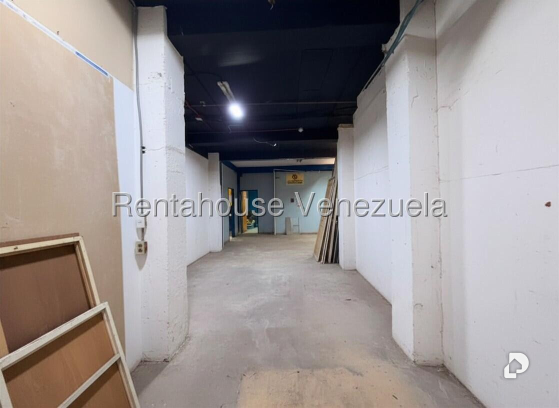 Local comercial en San Bernardino, Caracas – 13