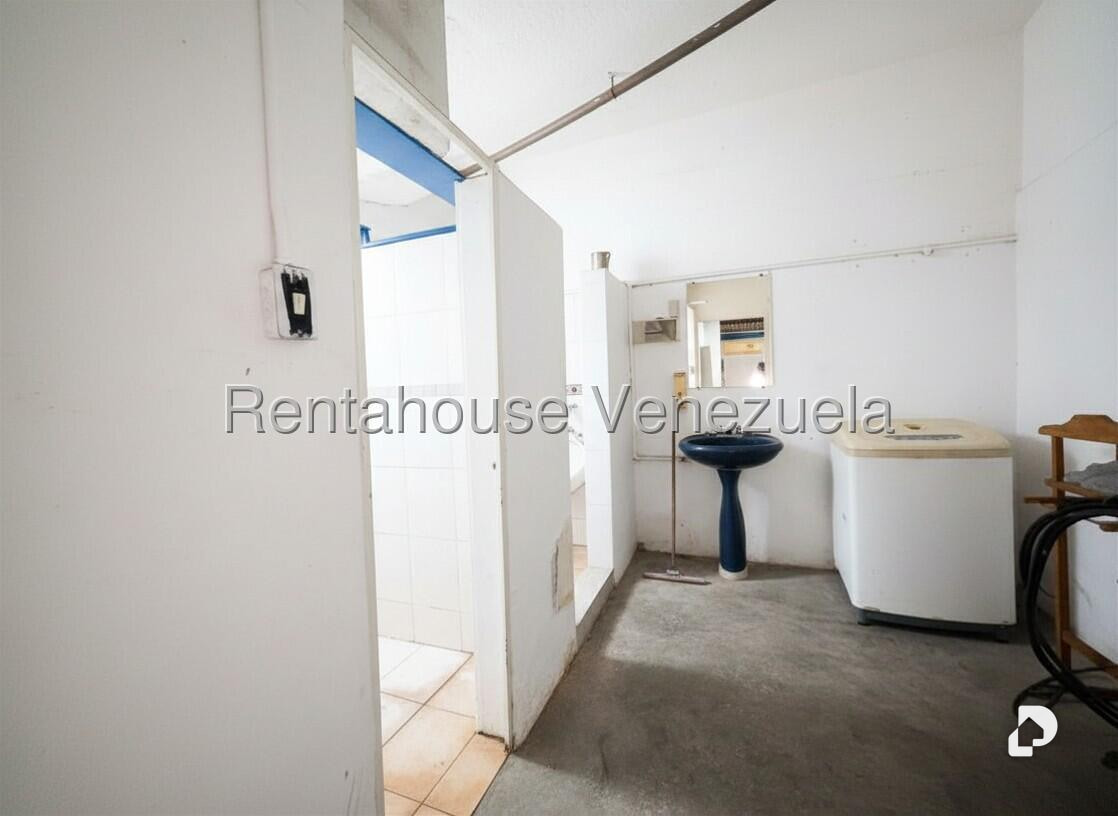 Local comercial en San Bernardino, Caracas – 14