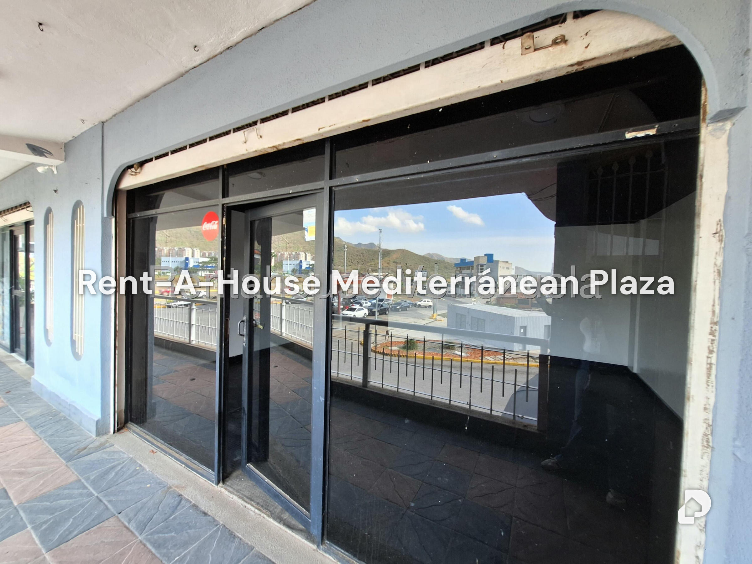 Local comercial en Montemayor, San Diego – 2