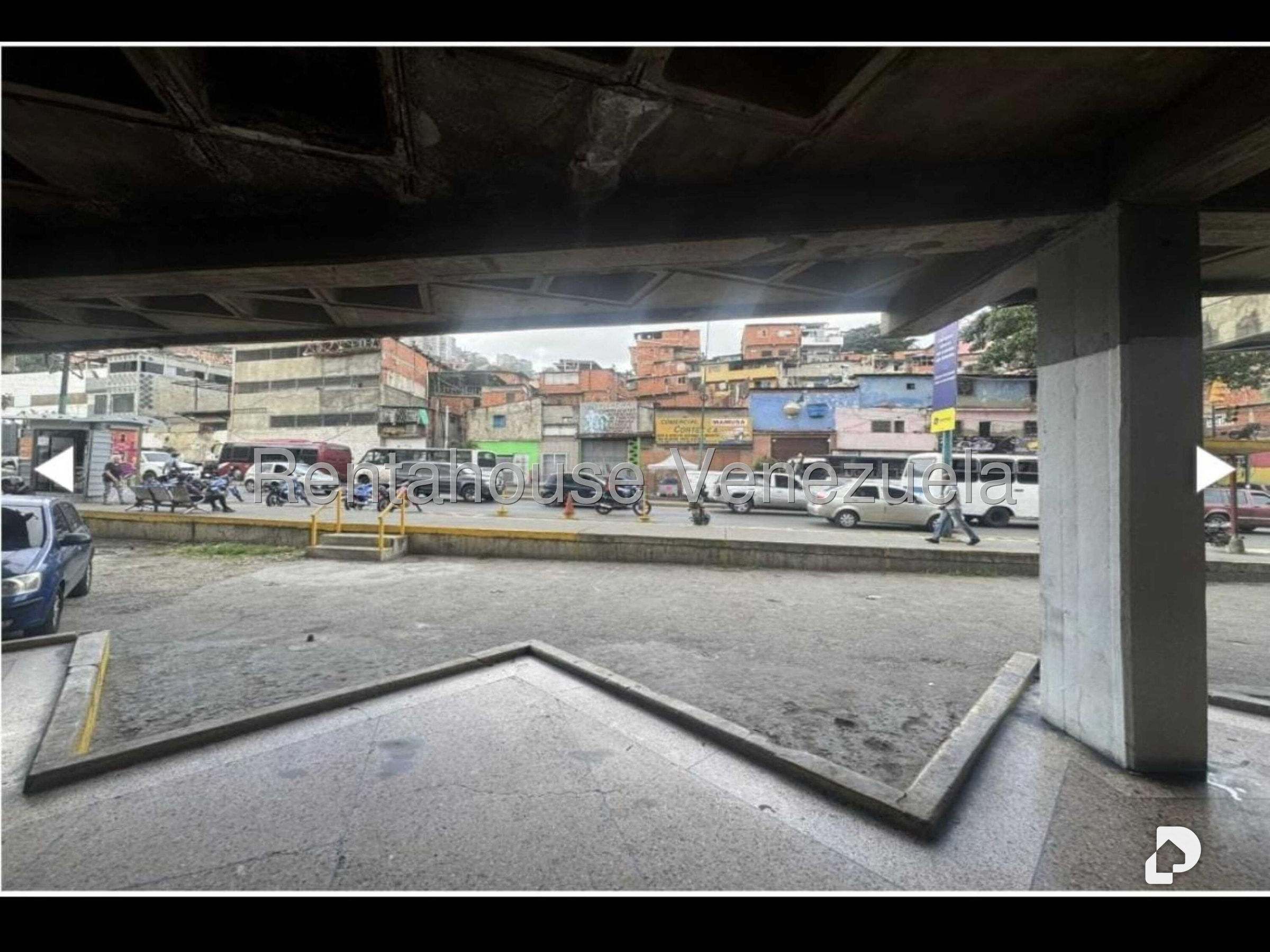 Local comercial en Catia, Caracas – 11
