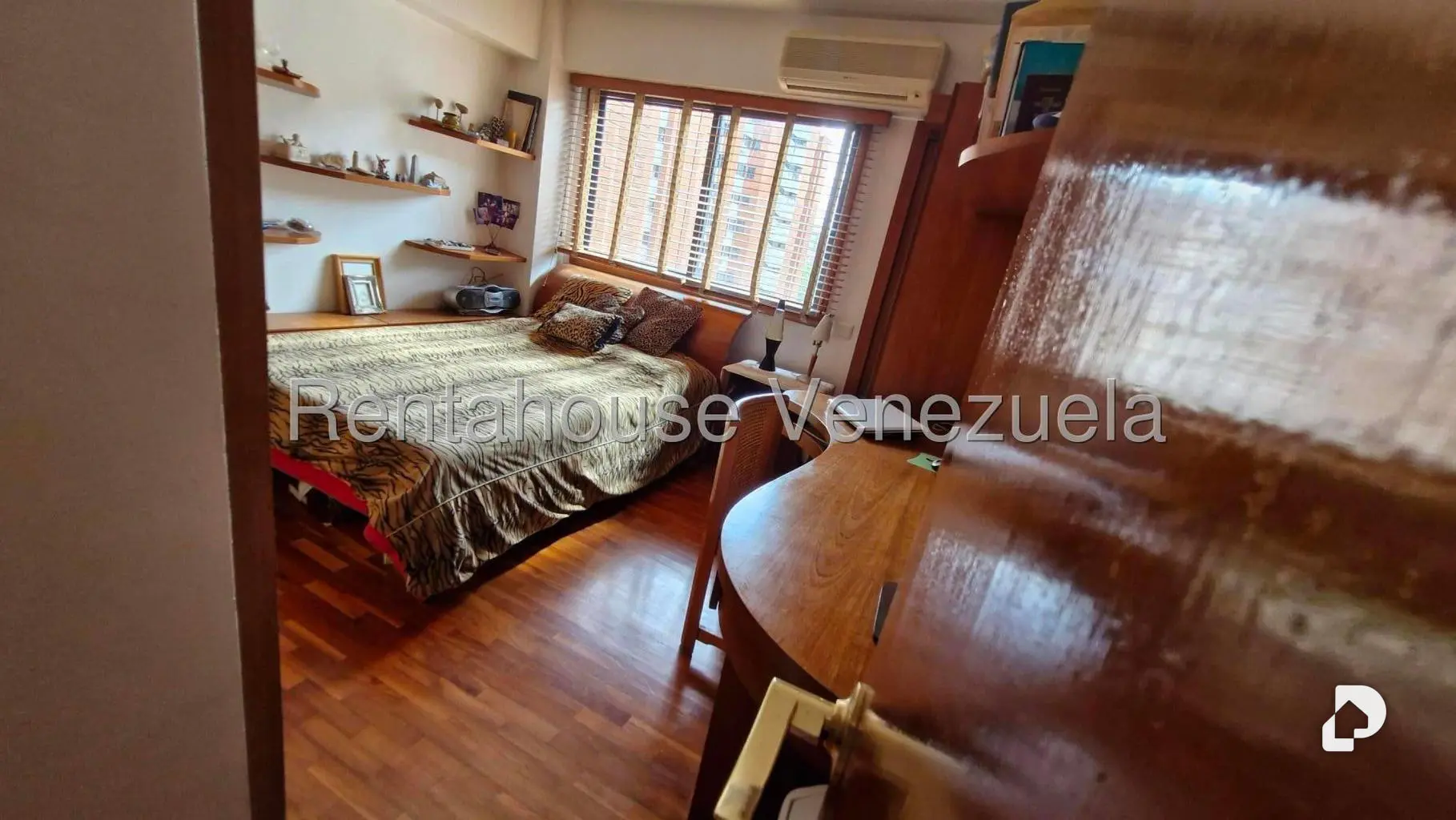 Apartamento en Los Dos Caminos, Caracas – 22
