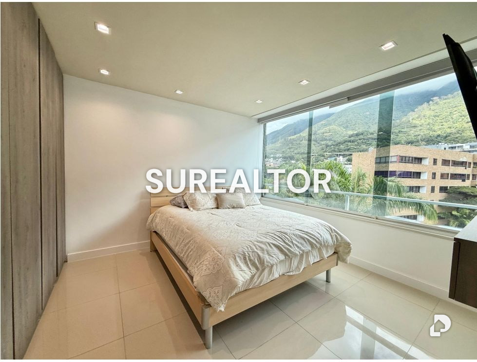 Apartamento en Los Palos Grandes, Caracas – 17