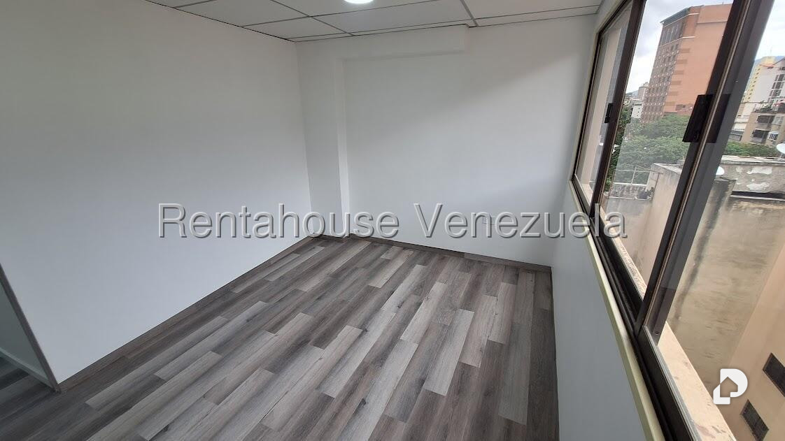 Oficina en Sabana Grande, Caracas – 10