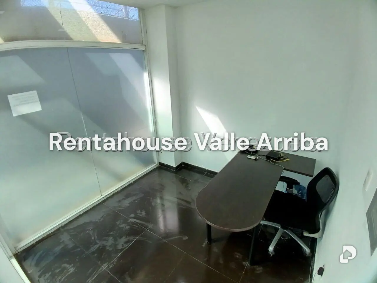 Local comercial en Lomas de La Lagunita, Caracas – 6
