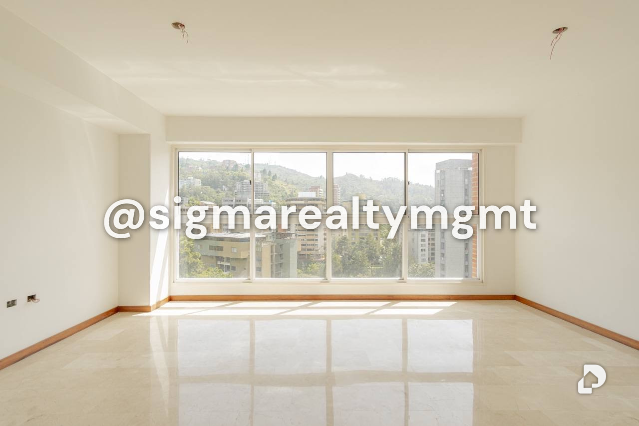 Apartment in La Boyera, Caracas – 3