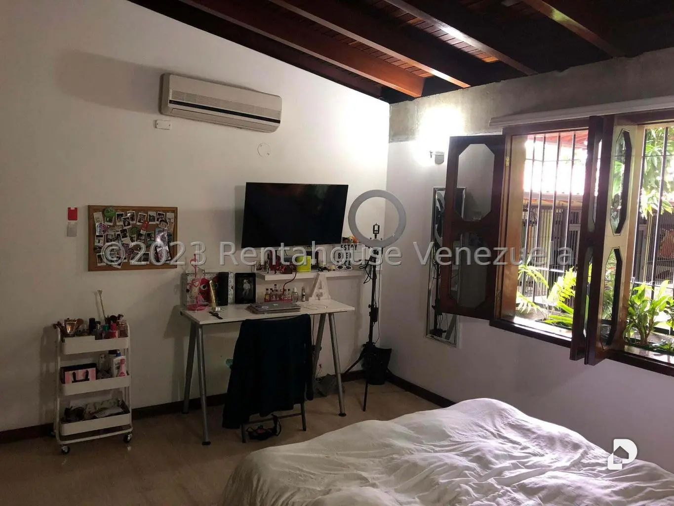 Casa en Prados del Este, Caracas – 24