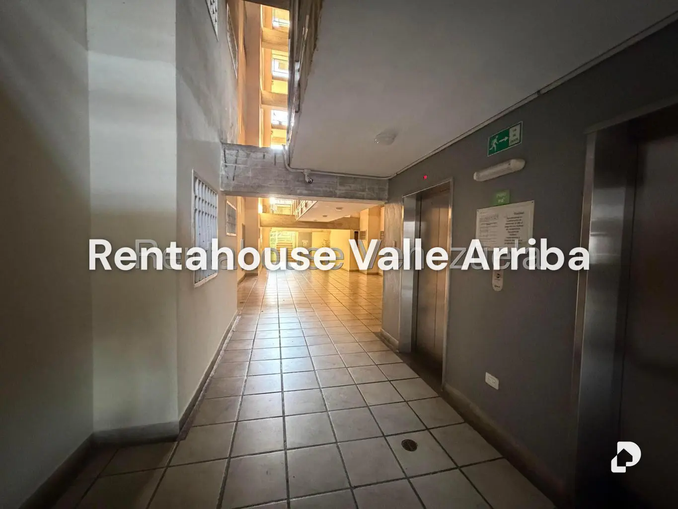 Apartamento en Miravila, Caracas – 9