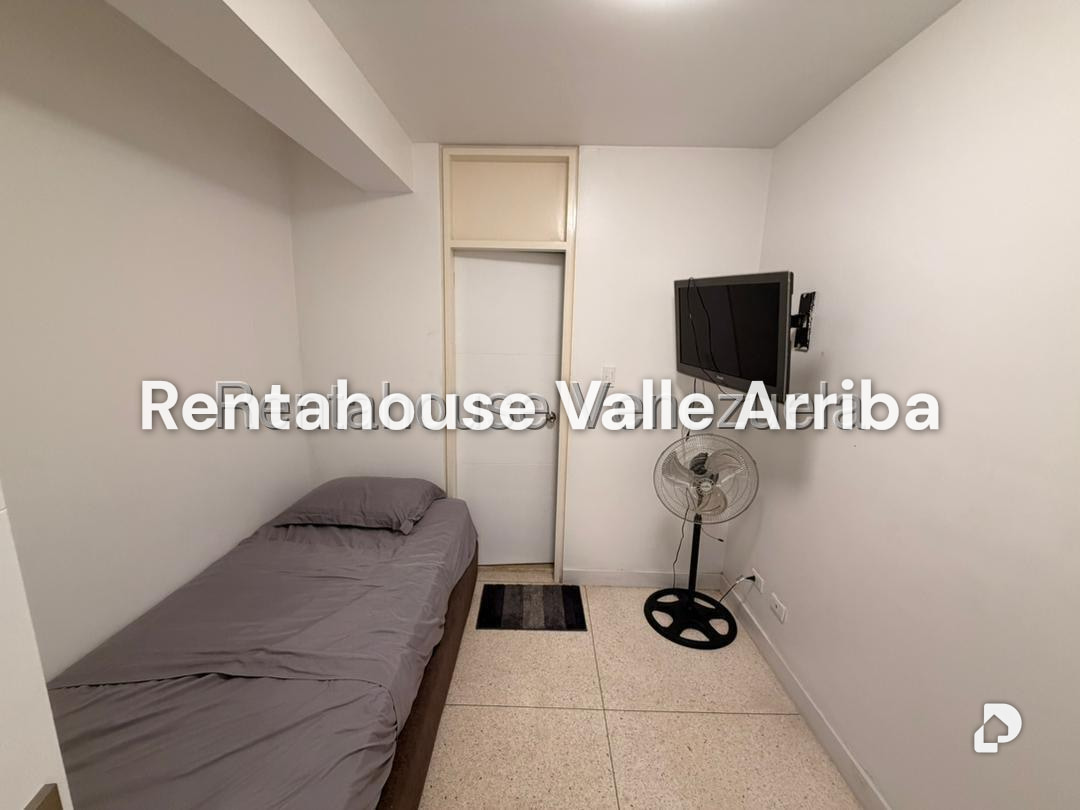 Apartment in La Florida, Caracas – 15