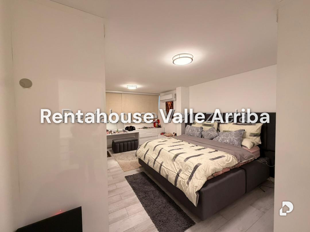 Apartment in La Florida, Caracas – 16