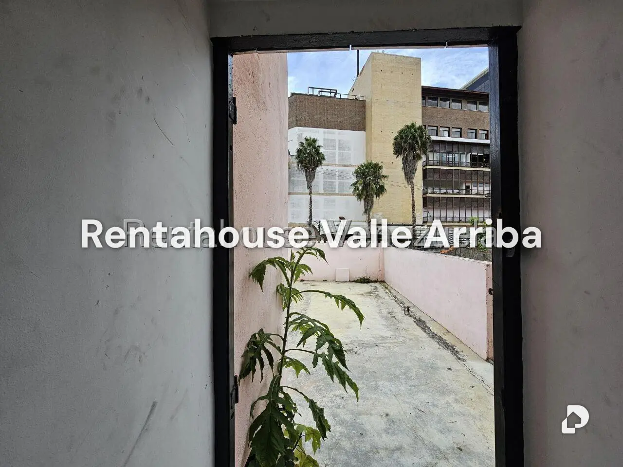 Local comercial en El Hatillo, Caracas – 30