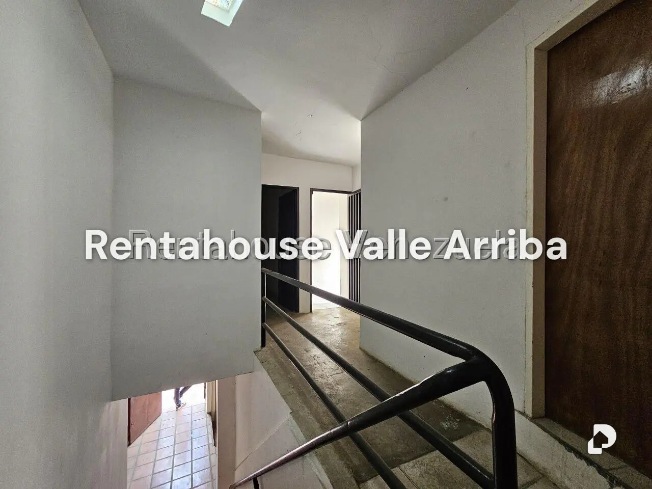 Local comercial en El Hatillo, Caracas – 24