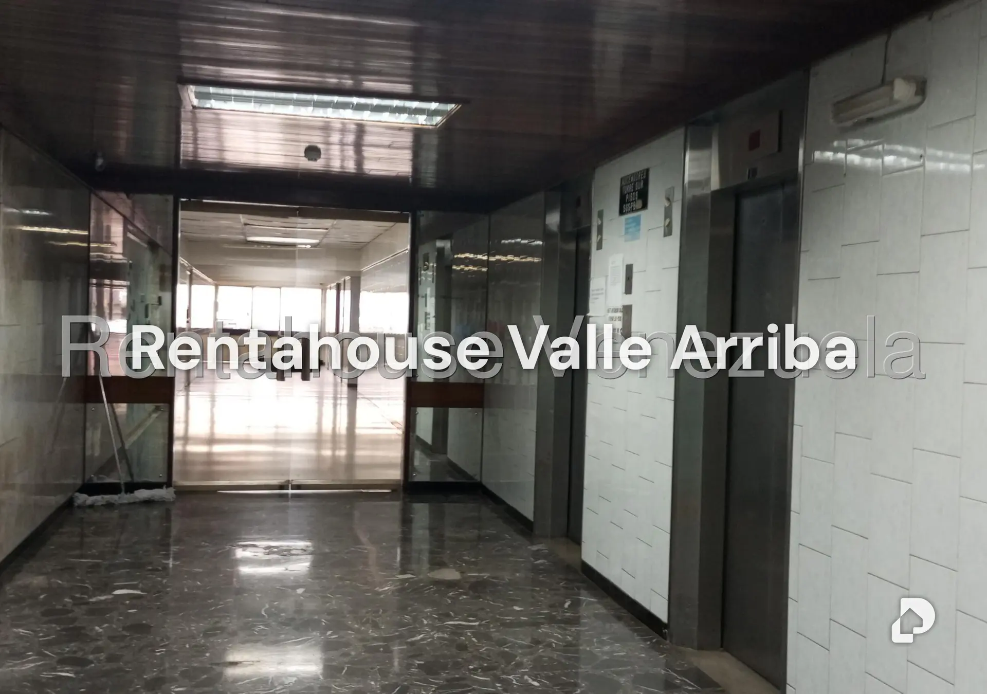 Oficina en Los Ruices, Caracas – 12