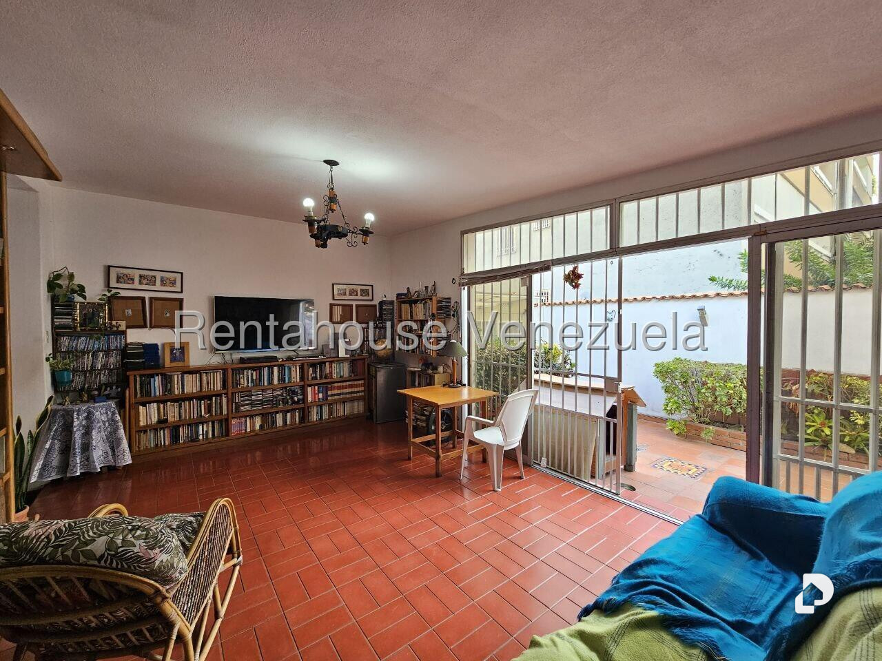 Casa en Los Palos Grandes, Caracas – 27