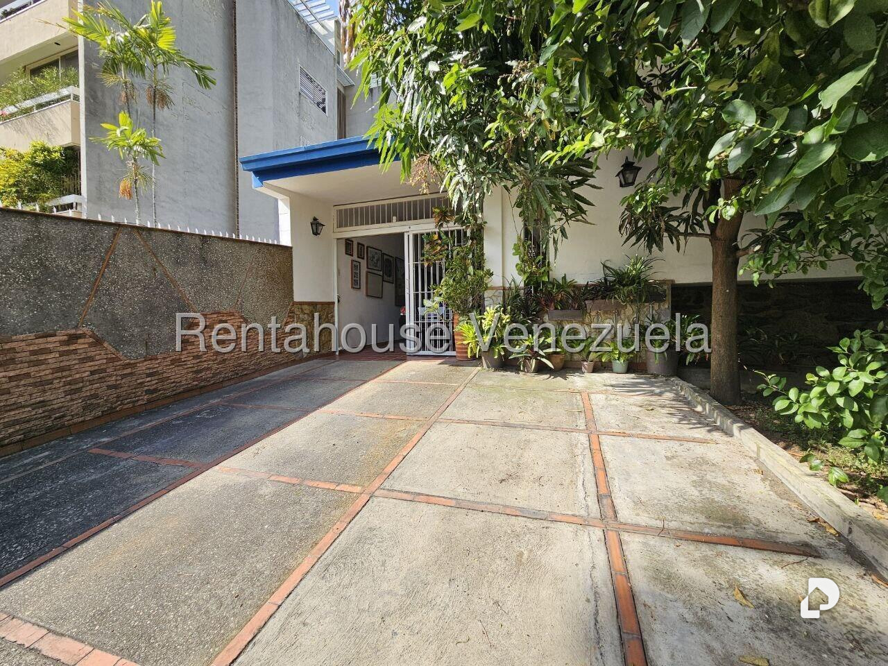 Casa en Los Palos Grandes, Caracas – 6