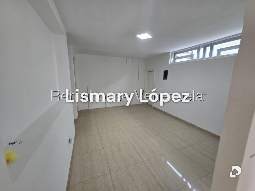 Casa en Las Acacias, Caracas – 13