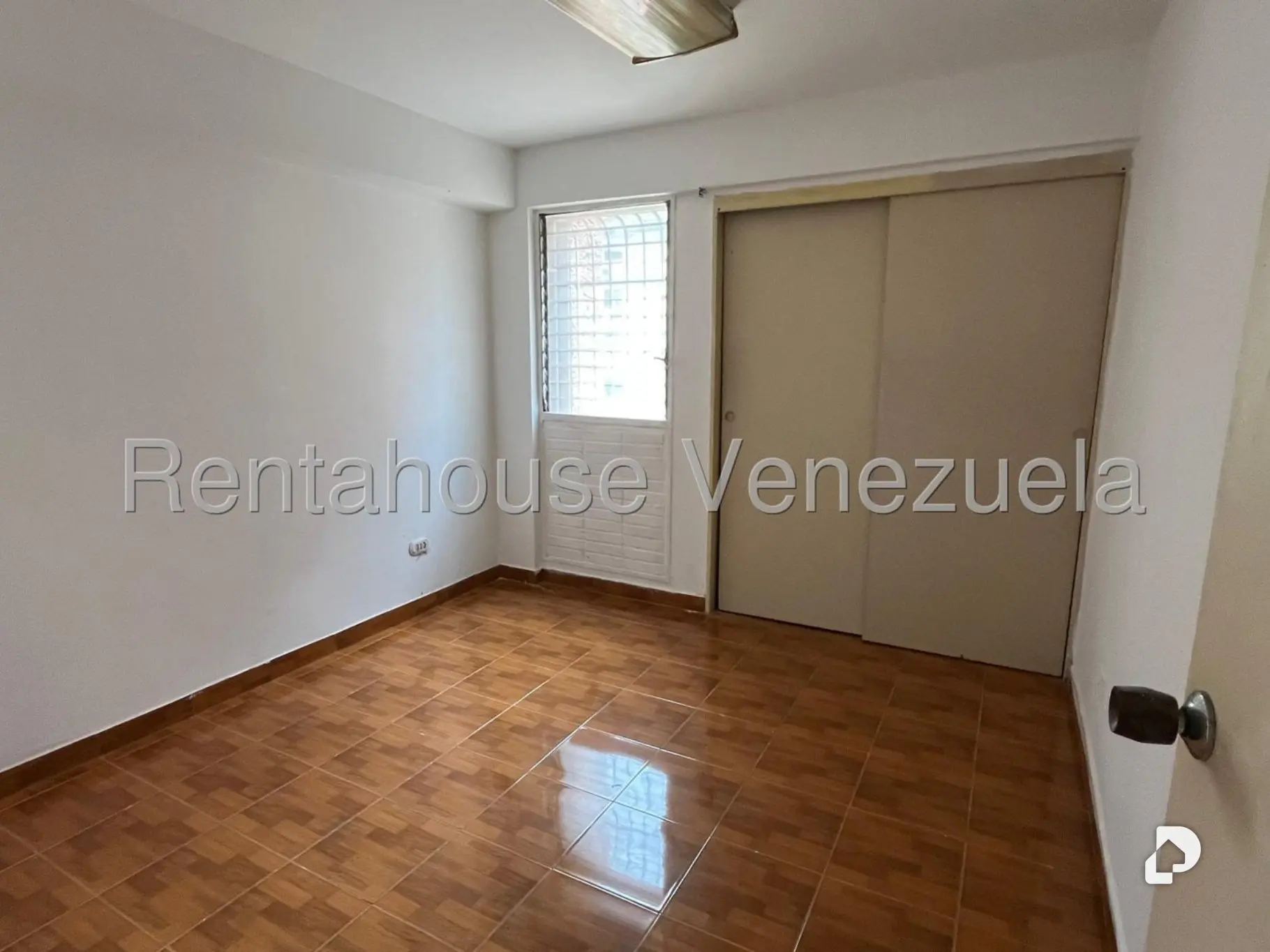 Oficina en Chuao, Caracas – 16