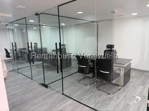 Oficina en Chuao, Caracas – 1