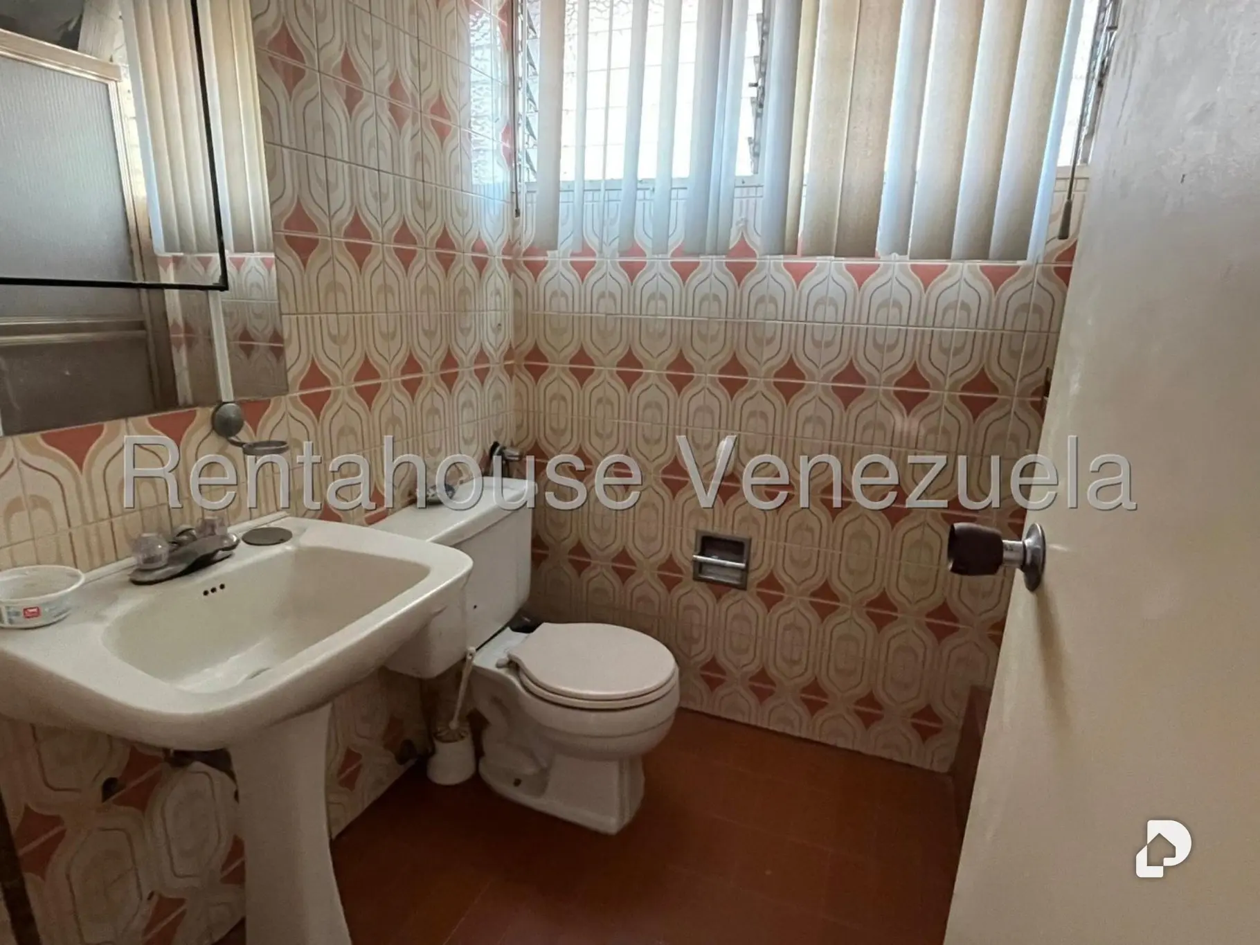 Oficina en Chuao, Caracas – 14