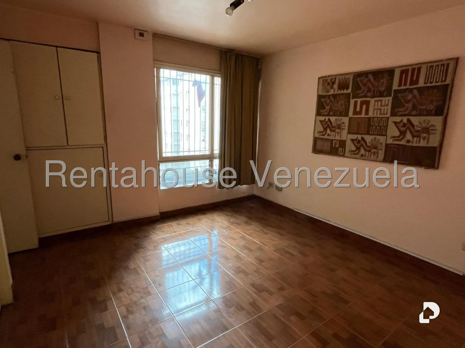 Oficina en Chuao, Caracas – 19