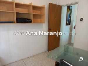 Casa en Prados del Este, Caracas – 25