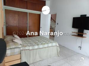 Casa en Prados del Este, Caracas – 30