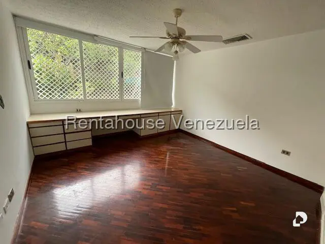 Casa en Prados del Este, Caracas – 9