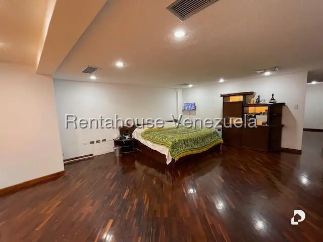 Casa en Prados del Este, Caracas – 16