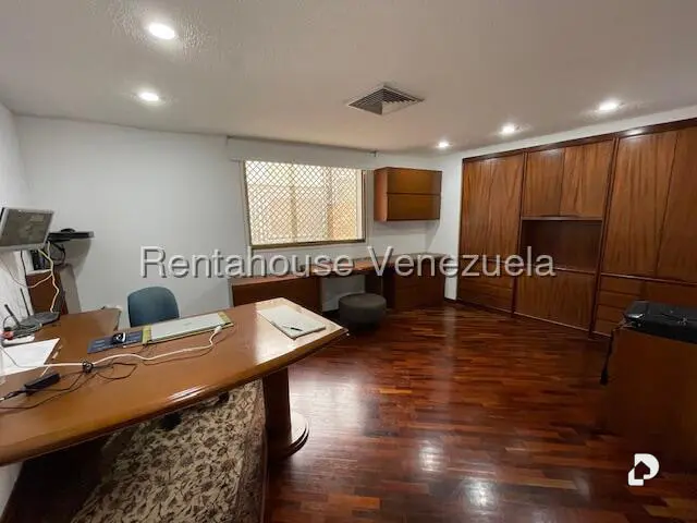 Casa en Prados del Este, Caracas – 29