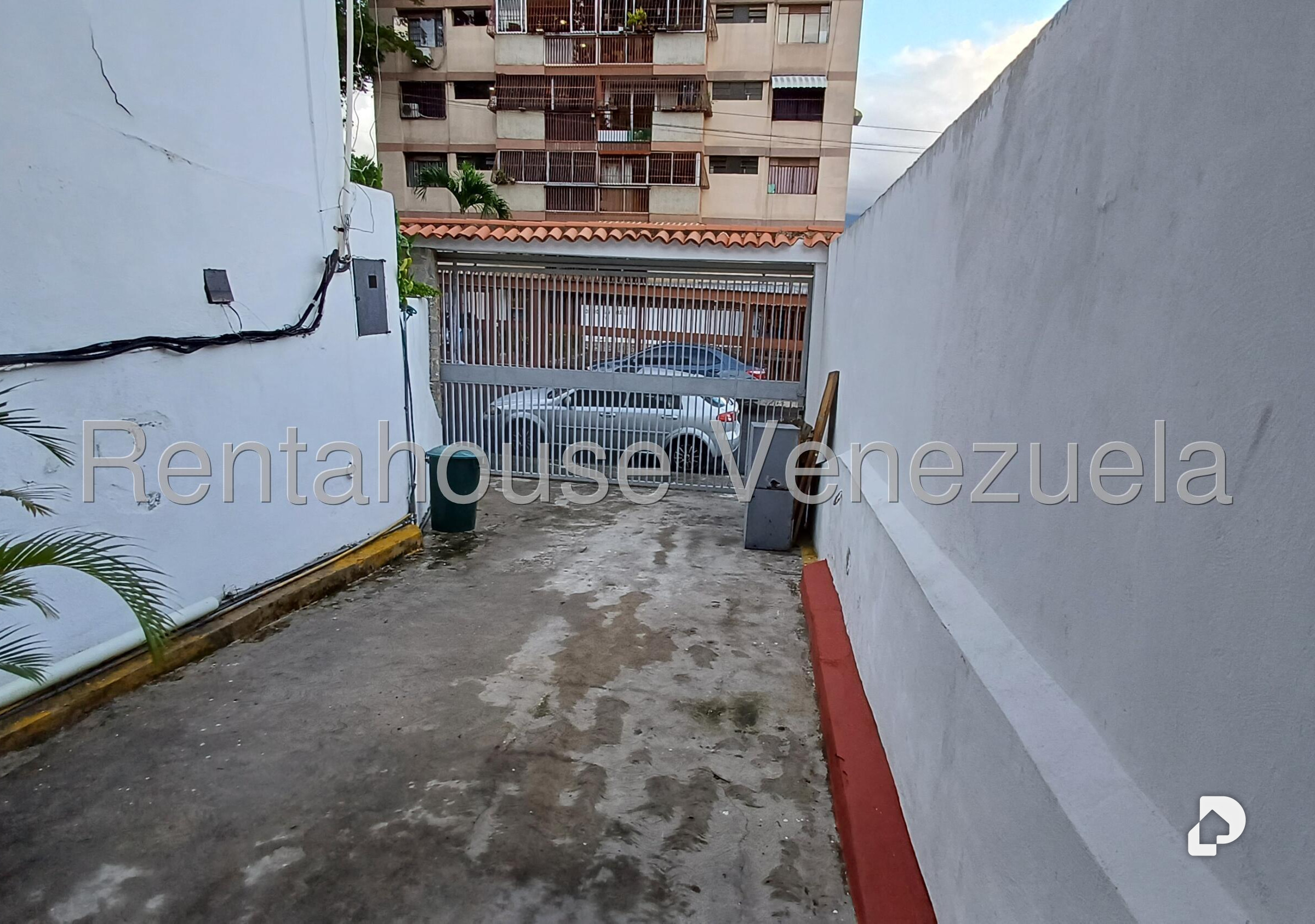 Local comercial en Prado de María, Caracas – 5