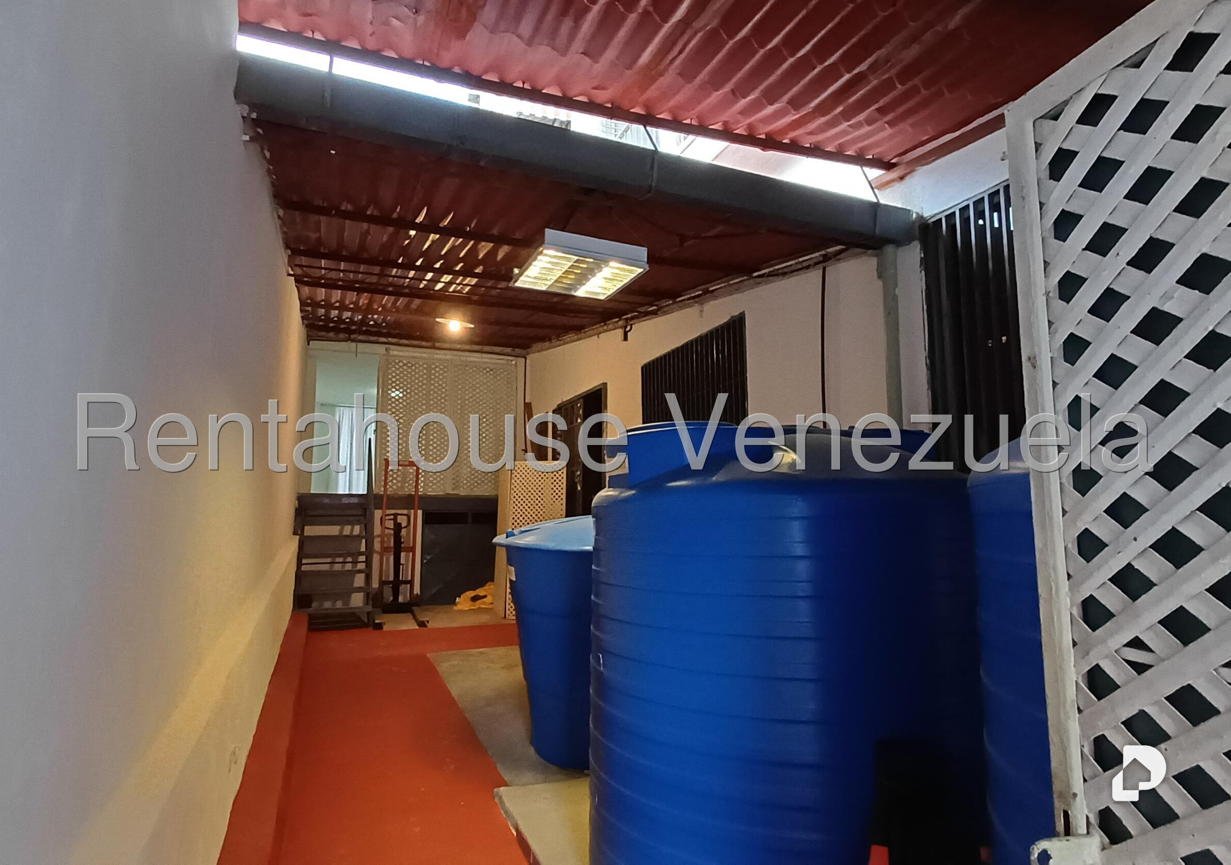 Local comercial en Prado de María, Caracas – 8