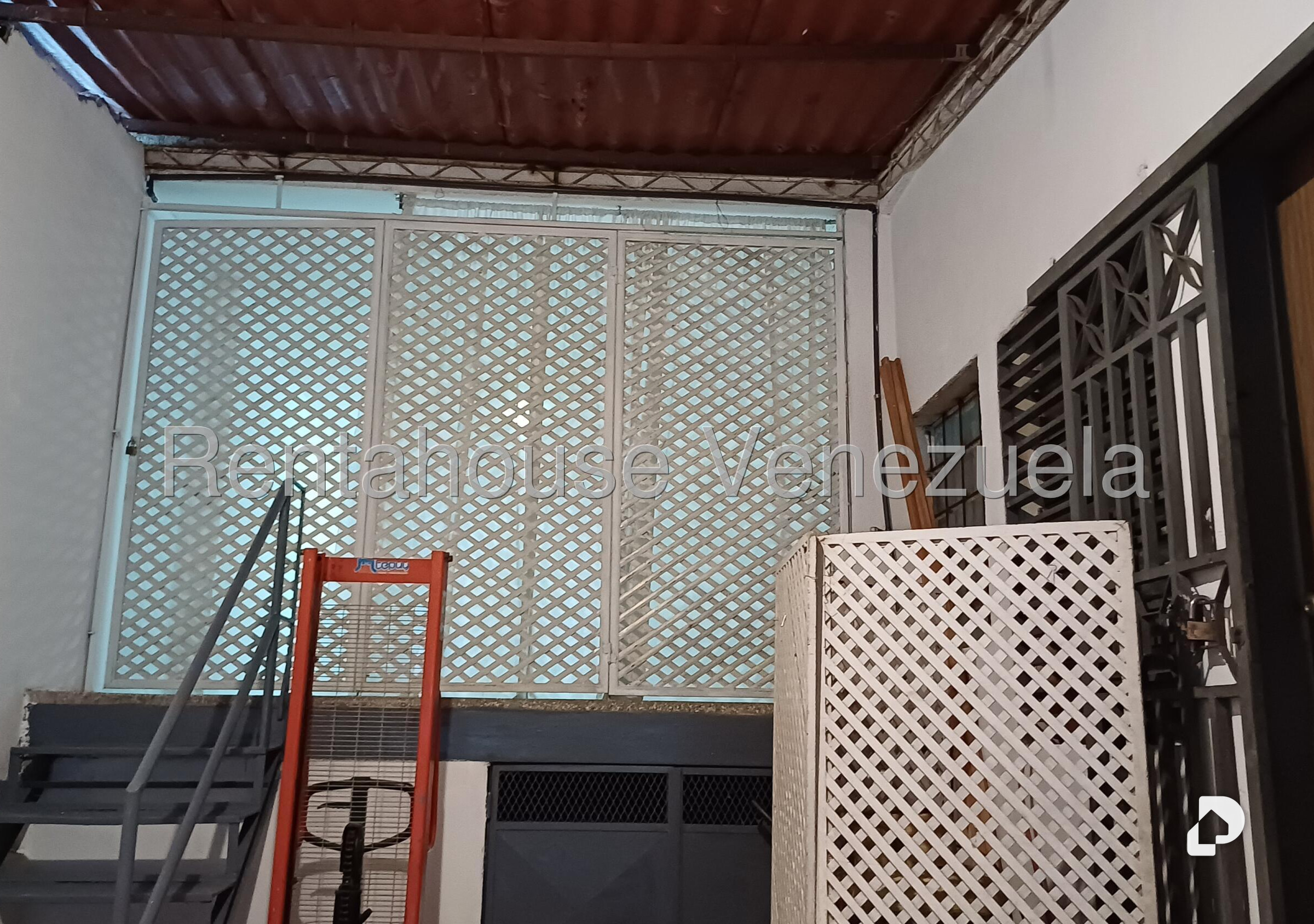 Local comercial en Prado de María, Caracas – 10