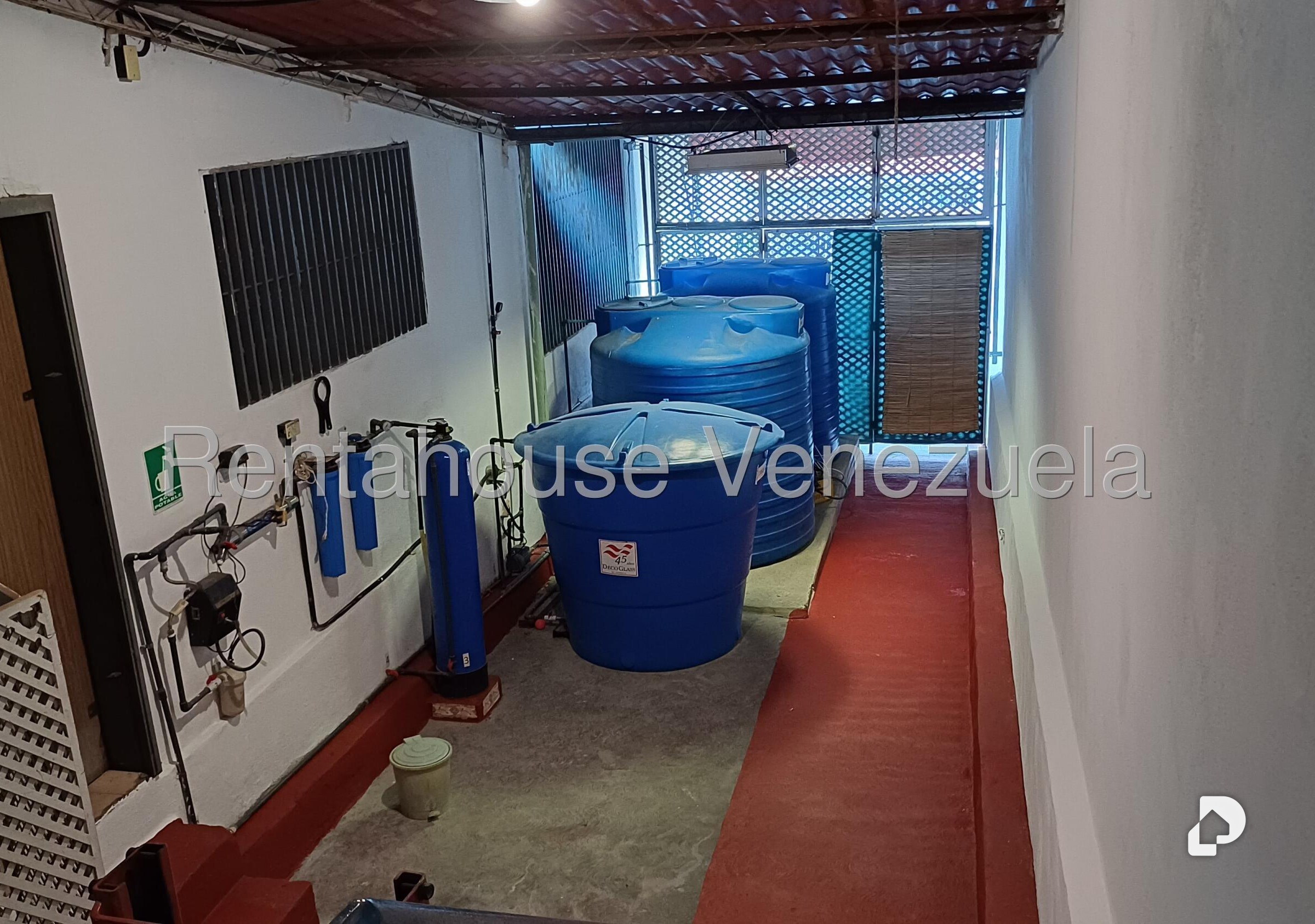 Local comercial en Prado de María, Caracas – 11
