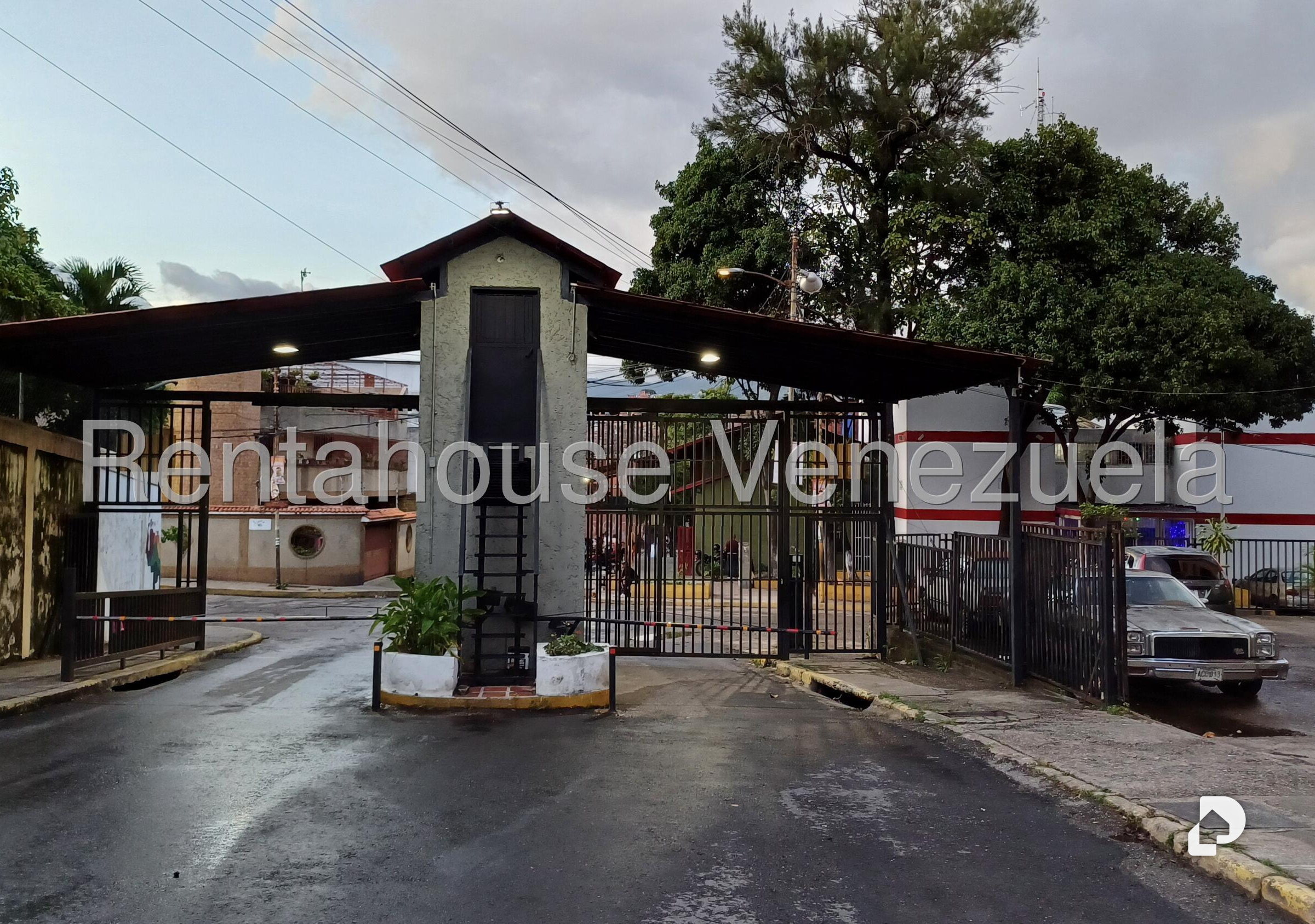 Local comercial en Prado de María, Caracas – 2