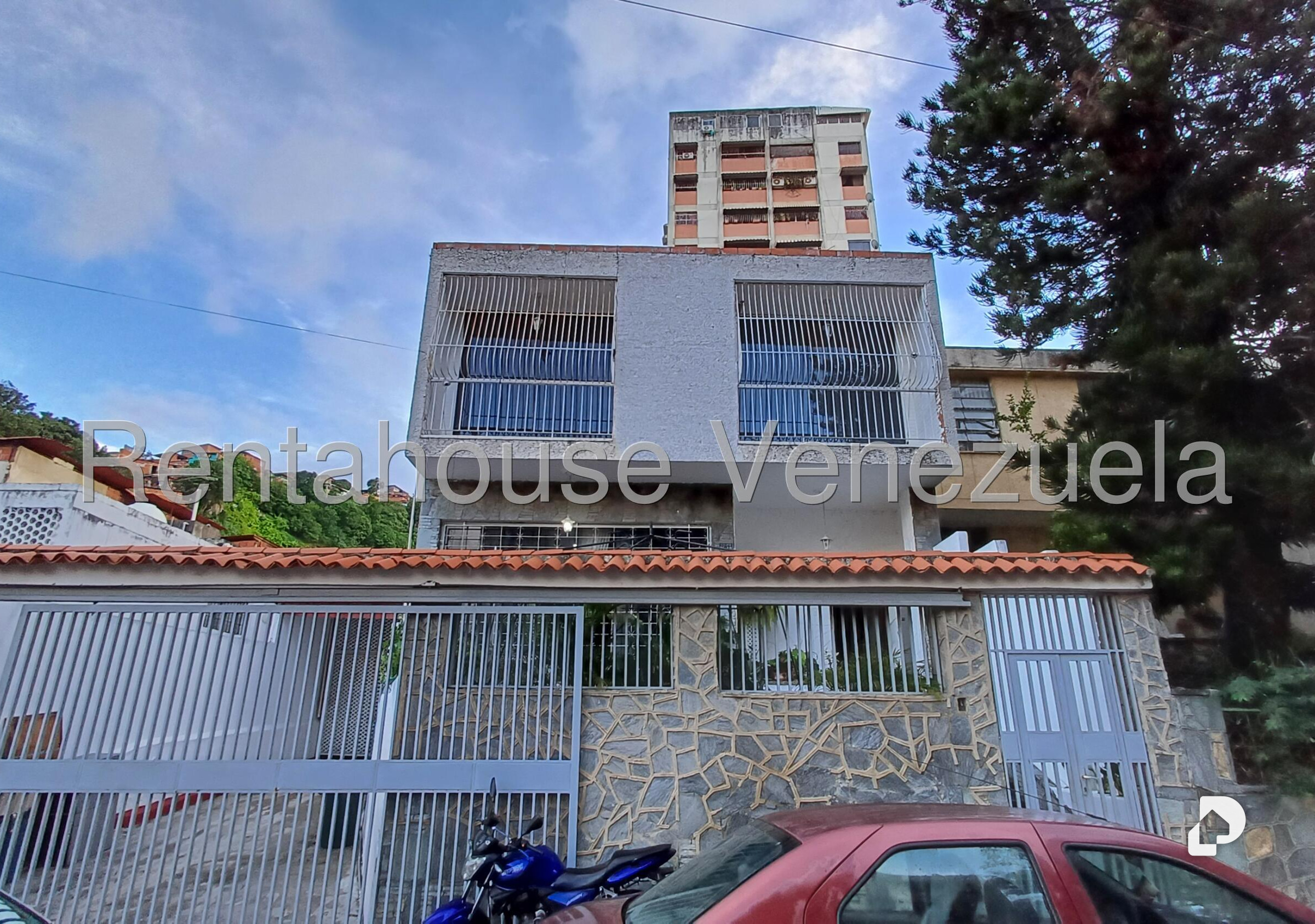 Local comercial en Prado de María, Caracas – 3