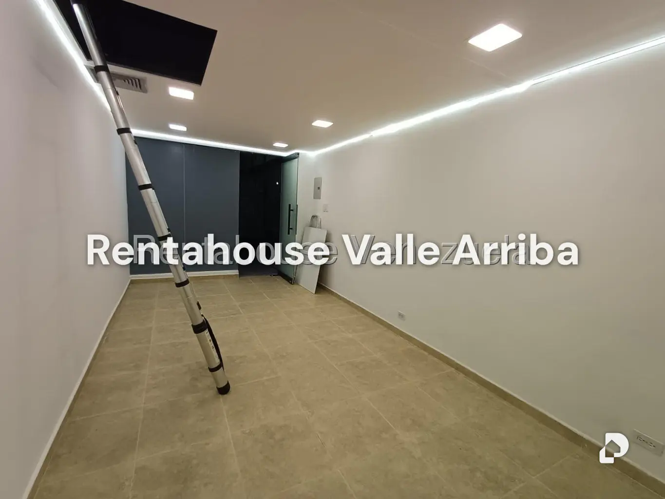 Local comercial en Los Samanes, Caracas – 9
